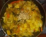 Fried-Steamed Veggies with Soy Sauce and Sunflower Seeds (Vegan) recipe step 3 photo