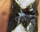 Foto del paso 4 de la receta: Onigirazu
