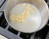 A picture of step 2 of Simple Cream Puffs.