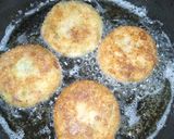 A picture of step 9 of Onion Cutlets.