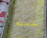 Foto langkah ke 5 dari resep Bolu pelangi putih telur.