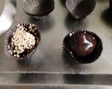 ড্রাই ফ্রুট ট্রাফলস্(dry fruit truffles recipe in bengali) রেসিপির ধাপ 9 ছবি
