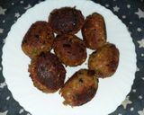 A picture of step 3 of Leftover aloo sabzi cutlets.
