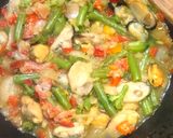 Foto del paso 2 de la receta: Mejillones con revuelto a la Vinagreta (Reciclaje)