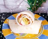 Une image de l'étape 2 de Wrap blanc de poulet crudités chips tortillas 😋.