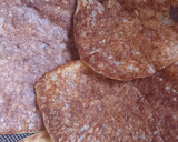 Foto del paso 4 de la receta: Pan plano de arroz cocido con semillas en sartén (sin gluten)