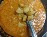 A picture of step 4 of Egg potato curry.
