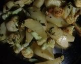 A picture of step 2 of Aloo gobhi masala curry.