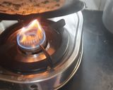 गव्हाच्या पिठाची तंदुरी रोटी (Gavhyachya pithachi tandoori roti recipe in marathi) रेसिपी स्टेप 4 फोटो 