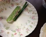 A picture of step 7 of Vietnam spring rolls.