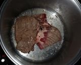 Foto del paso 1 de la receta: Carne al vino - Acompañado con arvejas salteadas y puré