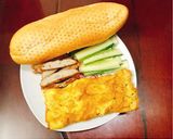 Hình bước làm 1 của món Bánh mì trứng chả cá
