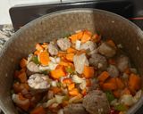 Foto del paso 4 de la receta: Guiso de Lentejas con Carne y Chorizo