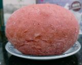 Hình bước làm 2 của món Hamburger thanh long kẹp tôm trứng