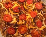 Foto del paso 5 de la receta: Coca de cebolla y tomate