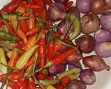 Foto langkah ke 1 dari resep Sambal ala Bu Rudy.