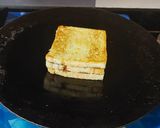 A picture of step 3 of Nutella Milk Toast.