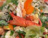 Gambar langkah 5 resipi Tomyam Putih Seafood.