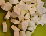 Foto del paso 4 de la receta: Carrilleras ibéricas en salsa de reineta, calabacín y macademia