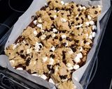 A picture of step 9 of Chocolate Chip Cookie Brownies.