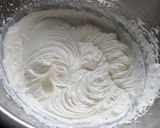 Une image de l'étape 1 de Bûche cheesecake chocolat caramel au beurre salé spéculoos 🍫 au fromage frais 😋.
