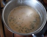 Une image de l'étape 3 de Escalope de poulet crème à l'ail et basic.