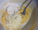 Foto langkah ke 1 dari resep Cornflakes Cookies.