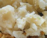 A picture of step 3 of Tandoori Corn Aloo Frankie.
