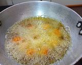 A picture of step 2 of Raw papaya kofta curry.