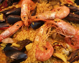 Foto del paso 7 de la receta: Paella de pescado y marisco 😊😉