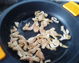 Foto del paso 3 de la receta: Chow mein de pollo (fideos chinos fritos con pollo)