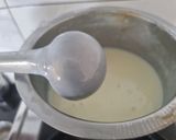 A picture of step 3 of Mango Delight / mango custard.