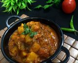 A picture of step 8 of "Aloo Tomato Curry".