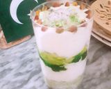 A picture of step 8 of Green faluda with kheer.