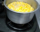 A picture of step 2 of Sweetcorn Soup.