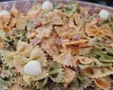 Foto del paso 5 de la receta: Ensalada de pasta con mozzarella y sardinillas