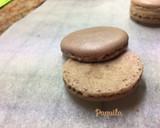 Foto del paso 9 de la receta: ⚜️Macarons chocolateados rellenos con crema de leche & avellanas ⚜️