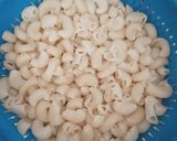 अनियन मसाला माइक्रोनी(ONION MASALA MACARONI RECIPE IN HINDI) रेसिपी चरण 1 फोटो