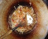 Foto langkah ke 7 dari resep Mie Goreng Tauge.