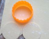 Foto langkah ke 1 dari resep Portugis Cheese Egg Tart.