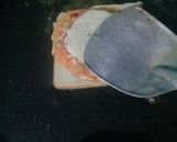 Foto langkah ke 7 dari resep Eggs in a hole...🍞🍳.