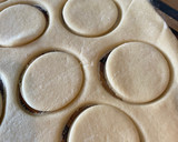 Foto del paso 5 de la receta: Alfajores de maicena fáciles y sin manteca
