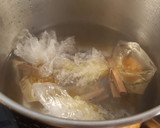 Foto del paso 5 de la receta: Nido de arroz salvaje con huevo poche