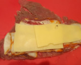 Foto del paso 4 de la receta: Rollitos de ternera, bacon y queso emmental en salsa