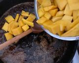 Une image de l'étape 2 de Tarte tatin à la mangue.