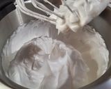 Rizslisztes kuglóf,maradék tojásfehérjéből (glutén- és tejmentes) recept fázis 2 fotója