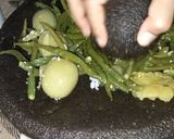 Foto langkah ke 3 dari resep Resep sambal cabe hijau.