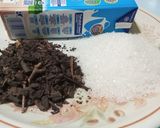 Foto langkah ke 1 dari resep Roasted Tea Milk Jelly Kurma.