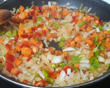 Foto del paso 6 de la receta: Arroz con verduras y pollo