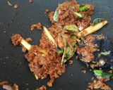 Foto langkah ke 2 dari resep Ayam Suwir Bumbu Rendang.